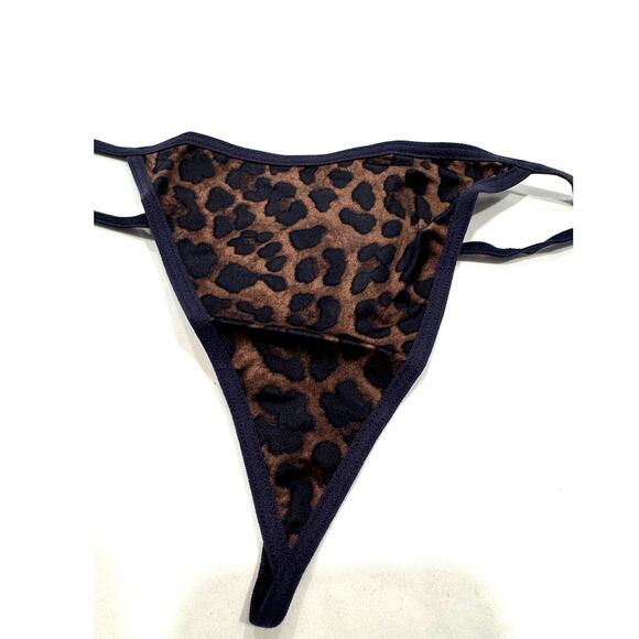 NEW Frederick's of Hollywood Heartthrob Mini G-String Thong Panty 2X Leopard NWT - Picture 2 of 6